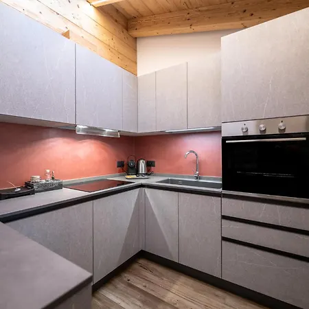 - Punta Penia - Center App