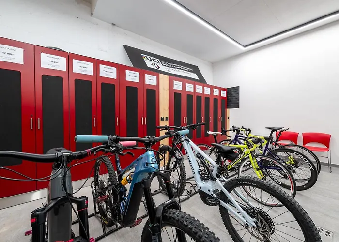 - Punta Penia - Center App